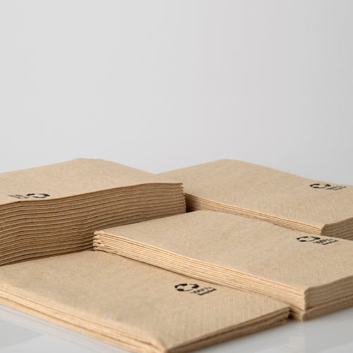 Servietten, 3-lagig 1/8-Falz 33 cm x 33 cm natur aus recyceltem Papier